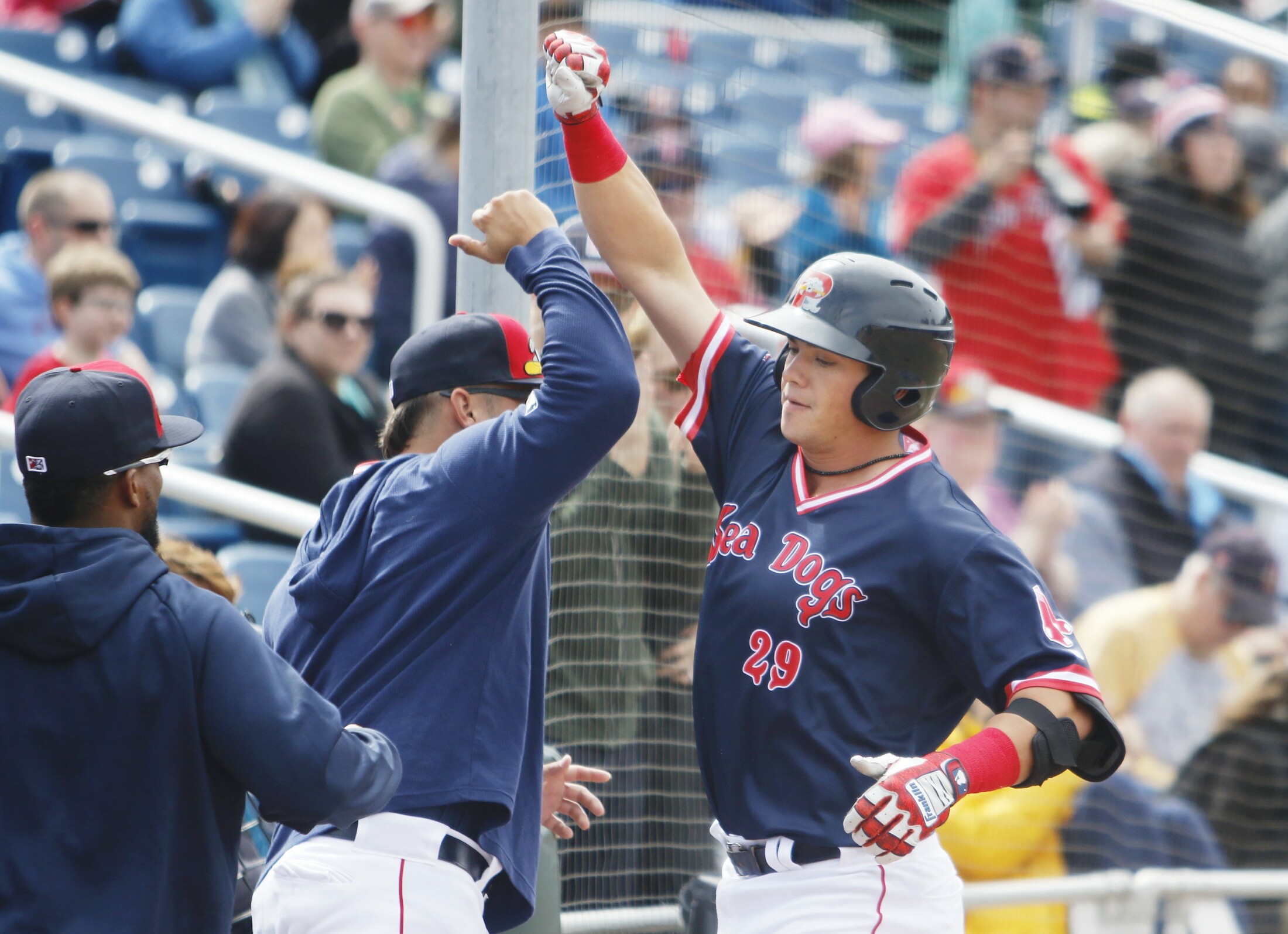 Fightin Phils top Sea Dogs 3-1