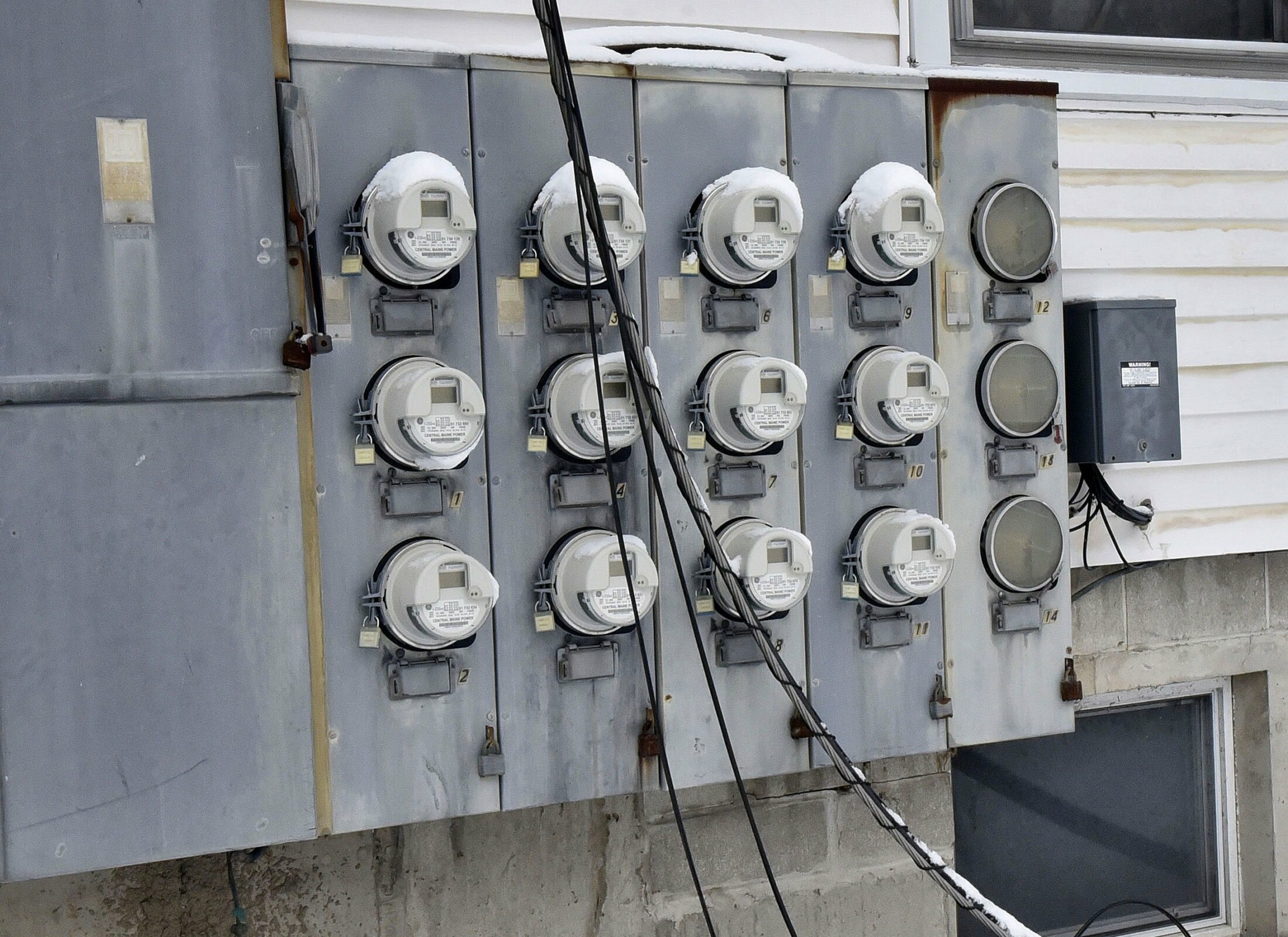 Lawmakers consider authorizing regulators to set electric rates based on performance - Vimarsana News