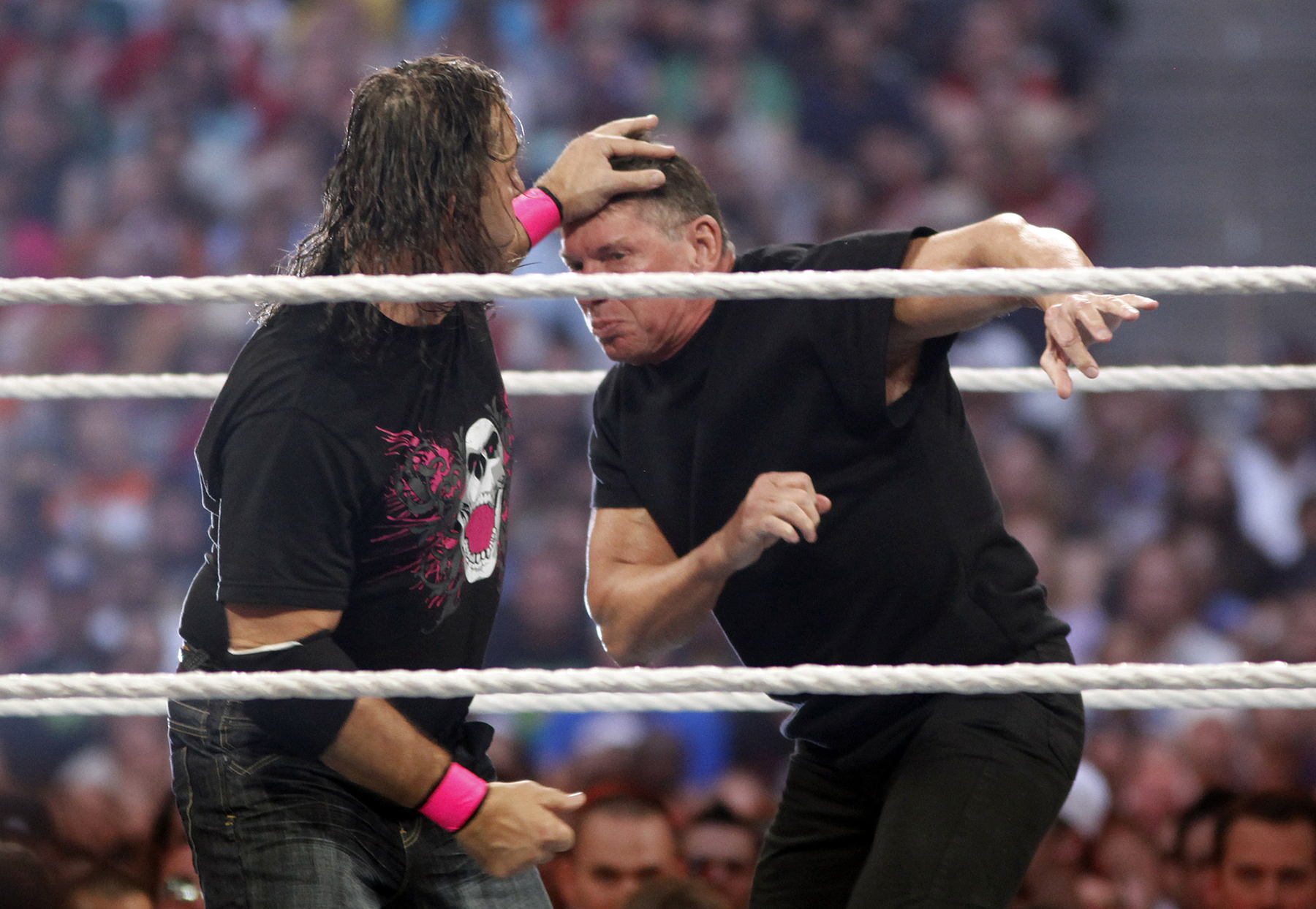 Fan tackles Bret 'The Hitman' Hart during WWE Hall of Fame