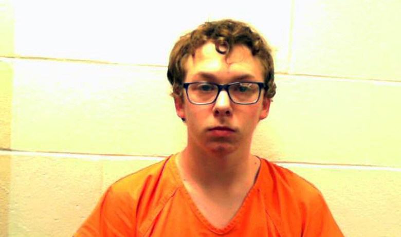 Lewiston man charged with OUI after brief chase that ended in a parking ...