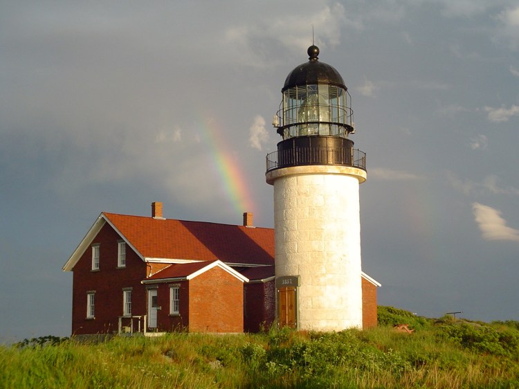 The Friends of Seguin Lighthouse plan to install solar panels at the historic site to replace an electrical cable that was severely damaged. 