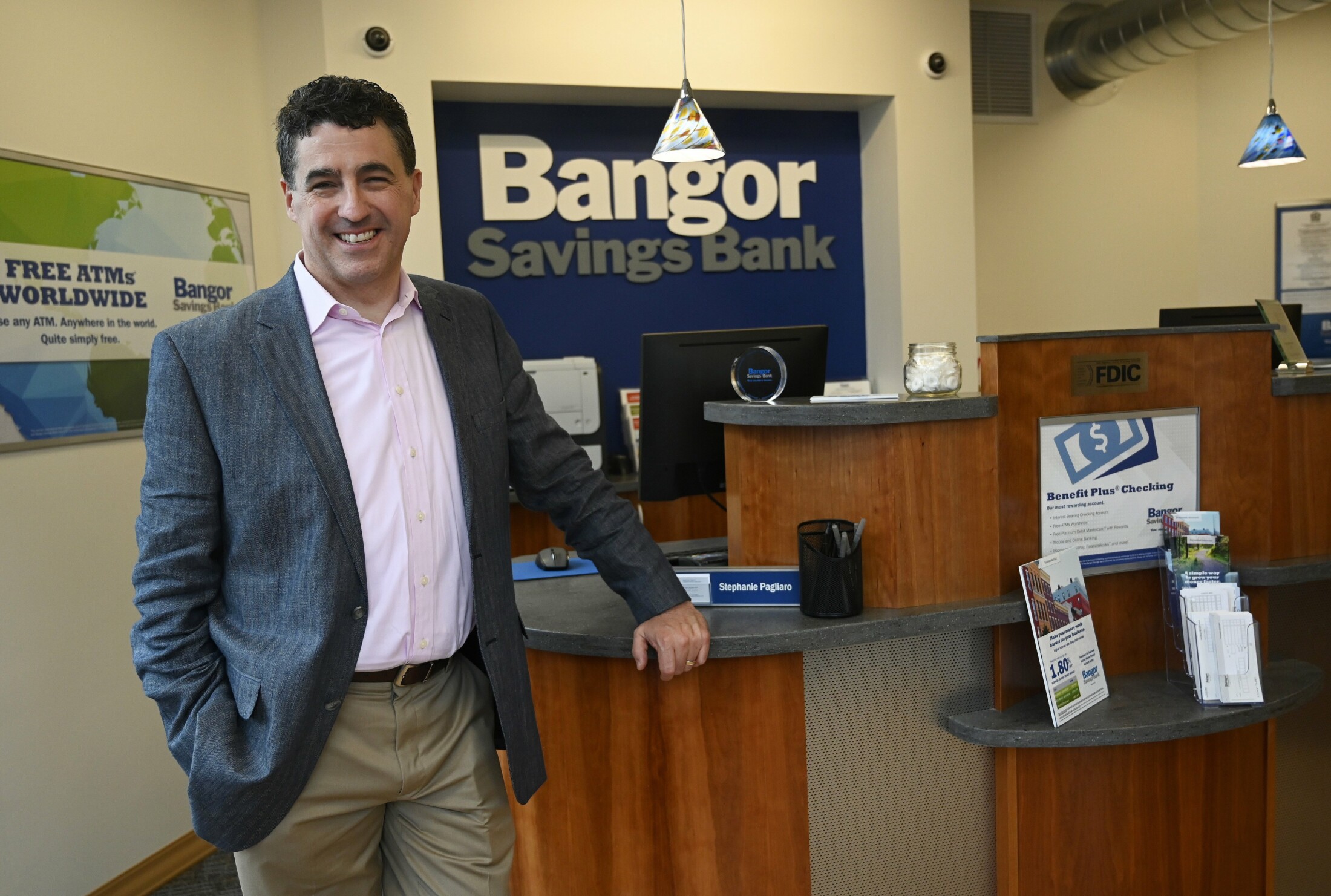 Two Maine banks make Forbes' top 10 list for best U.S. banks