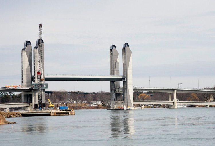 The opening of the Sarah Mildred Long Bridge between Portsmouth, New Hampshire, and Kittery was delayed seven months. On Tuesday, the two states agreed to settle a $5 million claim to contractor Cianbro for cost overruns.