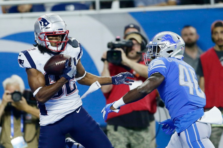 Maurice Harris makes a one-handed grab for a touchdown in the Patriots’ 31-3 preseason win over the Detroit Lions. Harris is known for his “unbelievable hands.”





