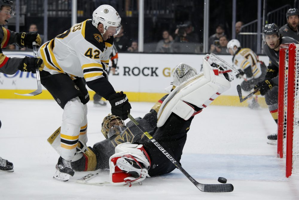 APTOPIX_Bruins_Golden_Knights_Hockey_40489
