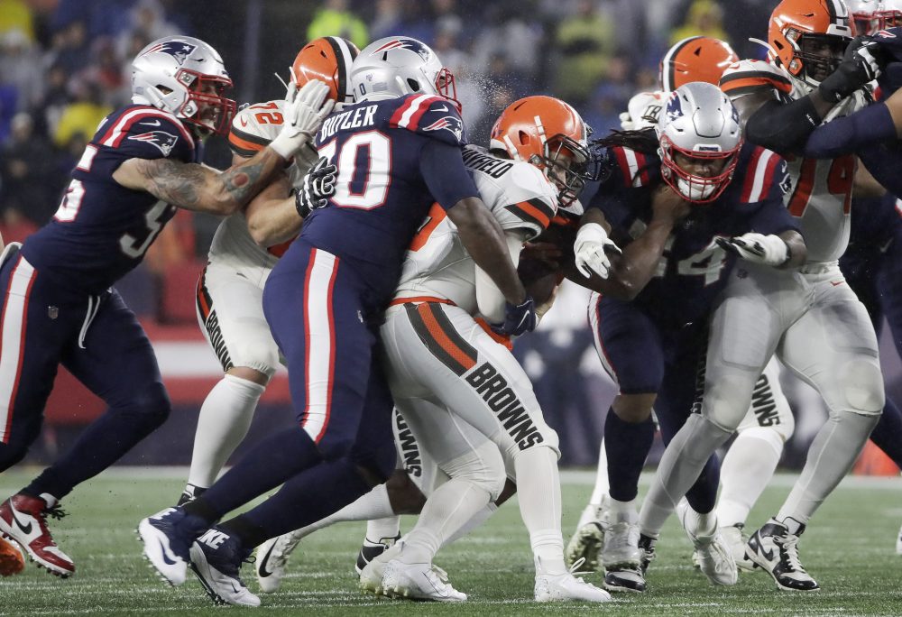 Browns_Patriots_Football_42021