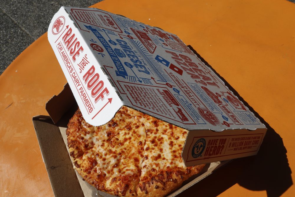 Earns_Domino's_Pizza_69083