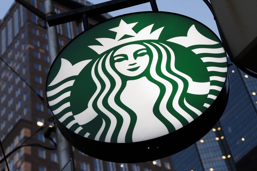Earns_Starbucks_36261