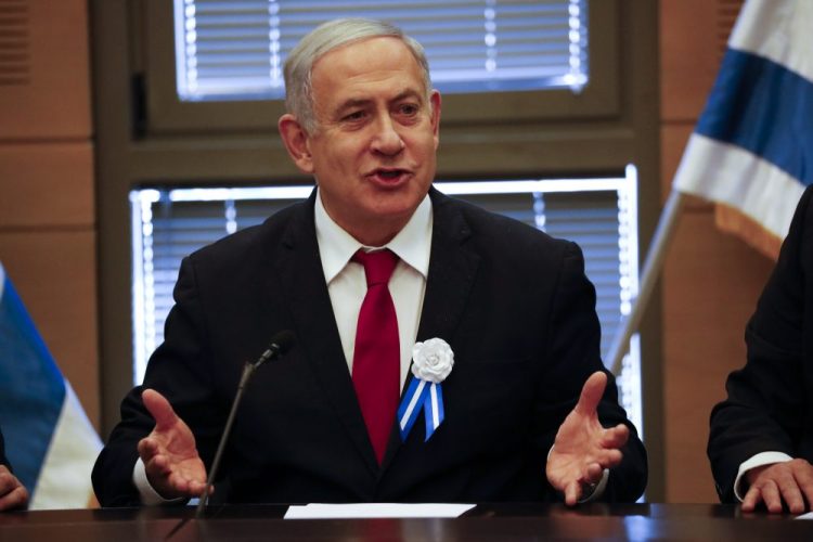 Israeli Prime Minister Benjamin Netanyahu on Monday gave up on his monthlong effort to negotiate a governing majority after September's dead-heat national election. 