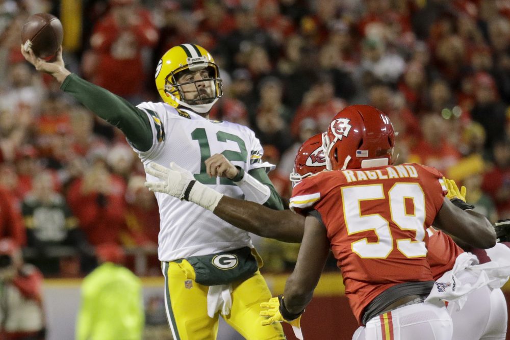 Reggie Ragland, Aaron Rodgers