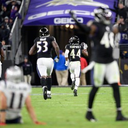 Stunning fumble return TD for Bengals beats Ravens, keeps