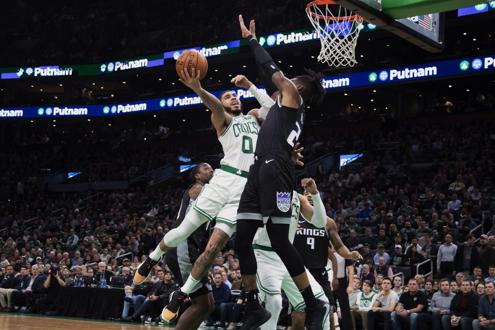 Kings_Celtics_Basketball_09684