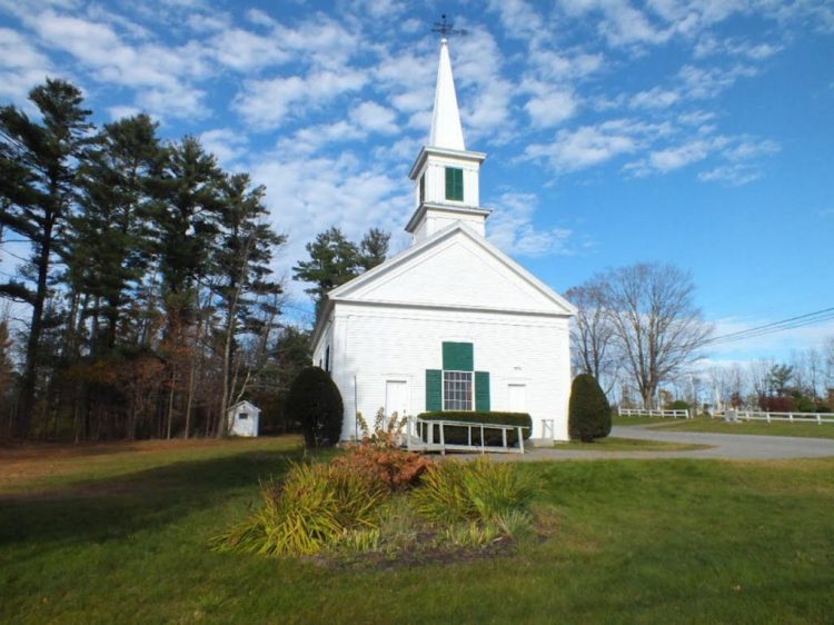 This Methodist meeting house was built in East Readfield in 1795 and later named the Jesse Lee Methodist Church. Today it is the oldest Methodist church still open for worship, in New England.