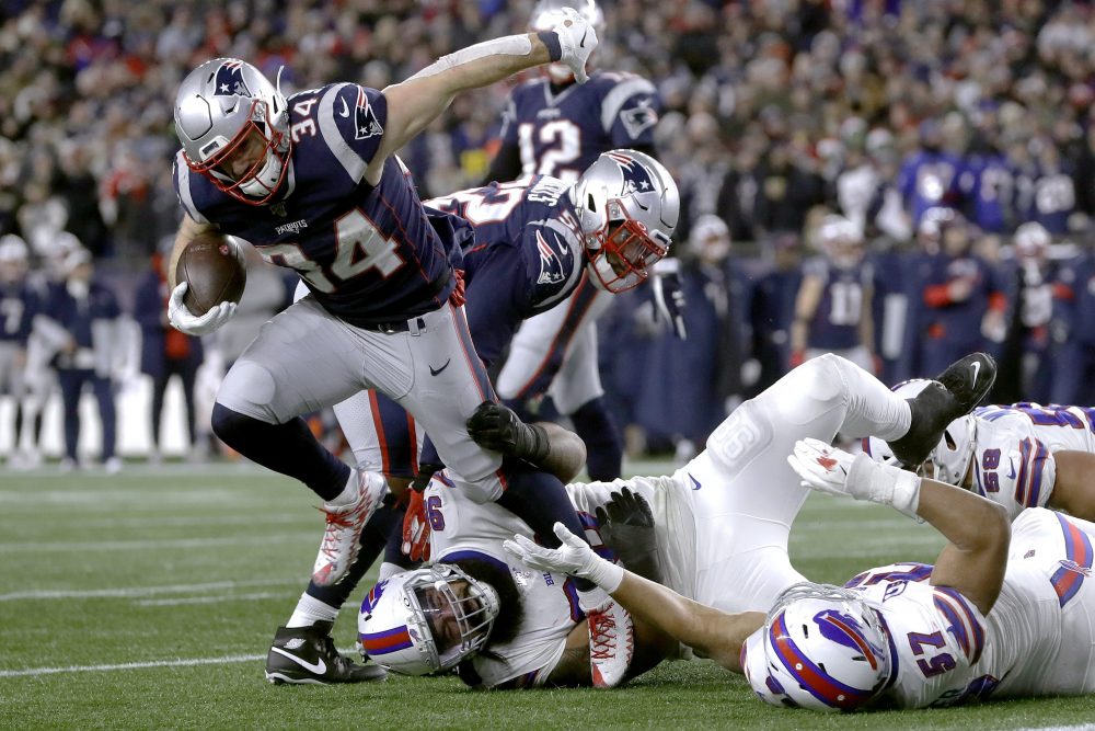 Bills_Patriots_Football_56016