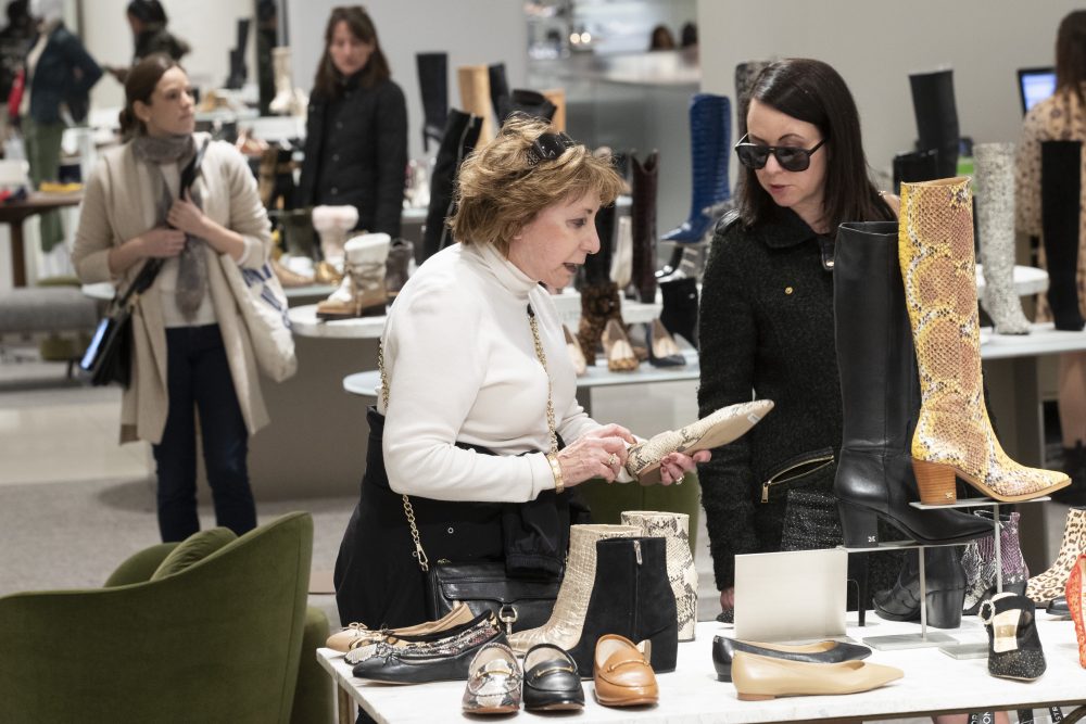 Luxury_Shopping_Reimagined_11034