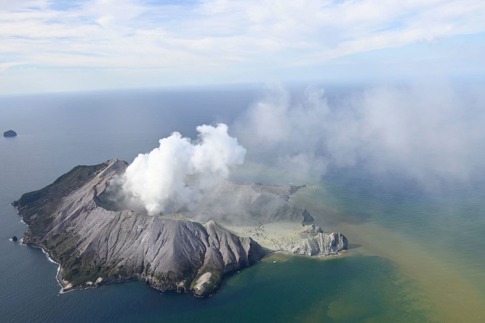 New_Zealand_Volcano_Erupts_69860
