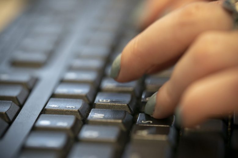 Paris pet sitter slams door on Nextdoor app scam