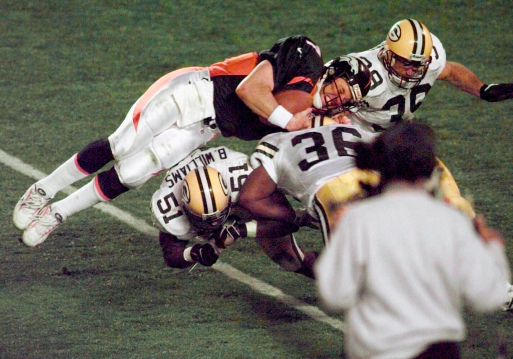 Super Bowl XXXIII: Broncos' John Elway claims second title vs. Falcons –  The Denver Post