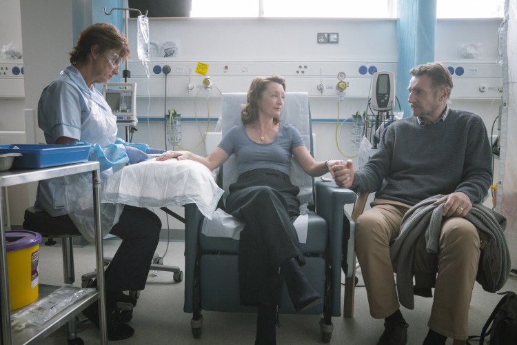 Lesley Manville (center) as "Joan" and Liam Neeson (right) as "Tom" in directors Lisa Barros D’Sa and Glenn Layburn’s ORDINARY LOVE, a Bleecker Street release. 
Credit : Aidan Monaghan / Bleecker Street