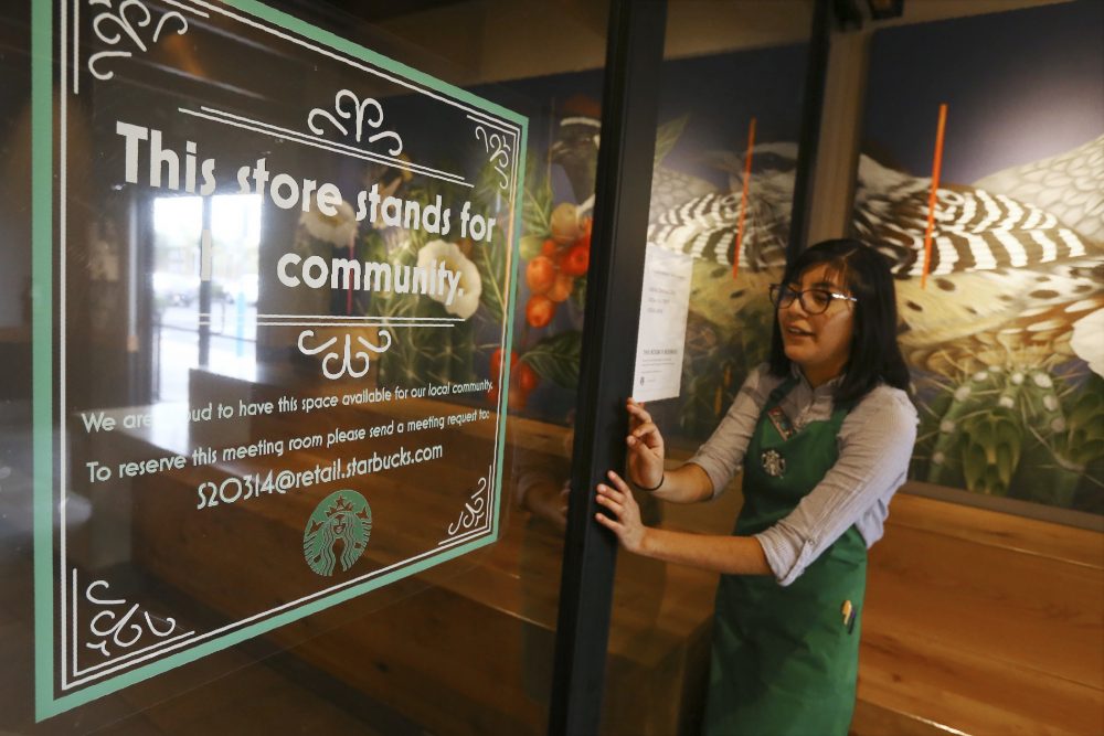 Starbucks_Underserved_Communities_73786