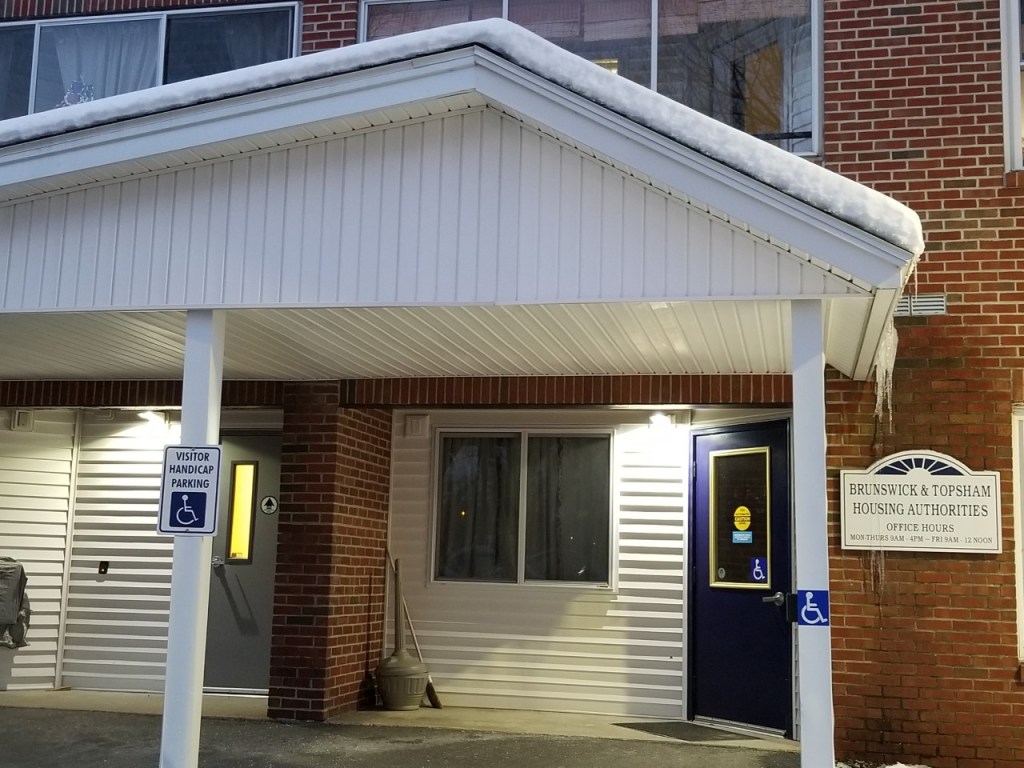 Pending sale of 25unit Topsham apartment complex would weaken