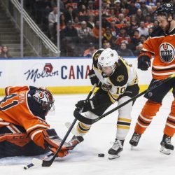 Bruins_Oilers_Hockey_32554