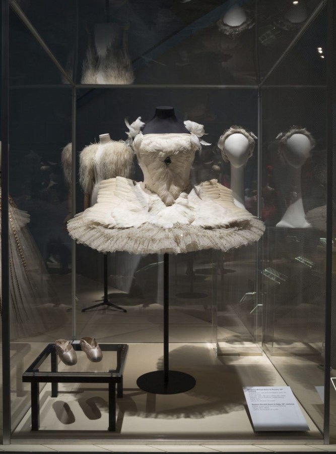 Fashion_Ballet_FIT_Exhibit_14510