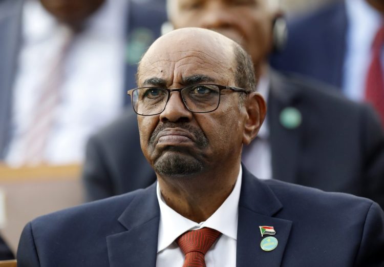 Sudan's President Omar al-Bashir attends a ceremony for Turkey's President Recep Tayyip Erdogan, at the Presidential Palace in Ankara, Turkey, in 2018. A top Sudanese official said authorities and rebel groups have agreed to hand over al-Bashir to the International Criminal Court for war crimes, including mass killings in Darfur.