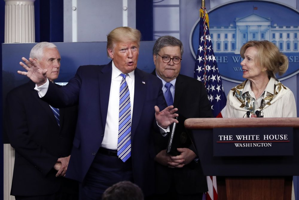 APTOPIX_Virus_Outbreak_Trump_05218