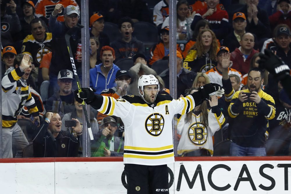 Bruins captaincy passes from Bergeron to Marchand