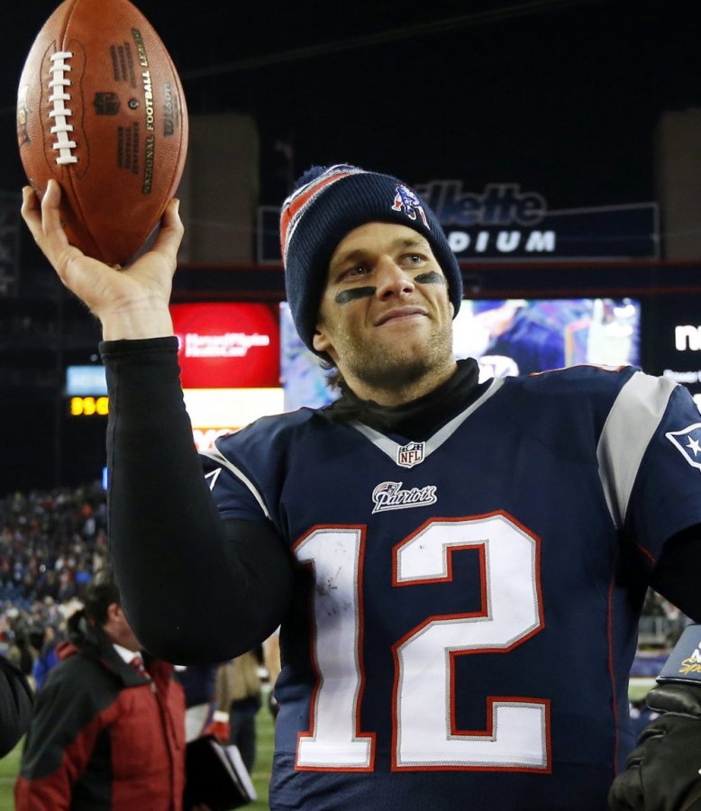 Patriots_Brady_Football_02782