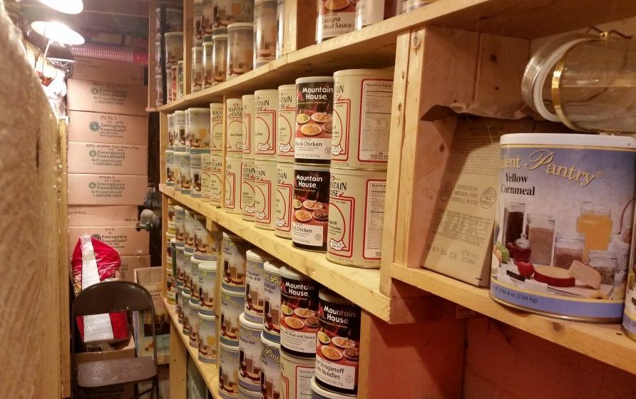 Virus_Outbreak_Preppers_24403