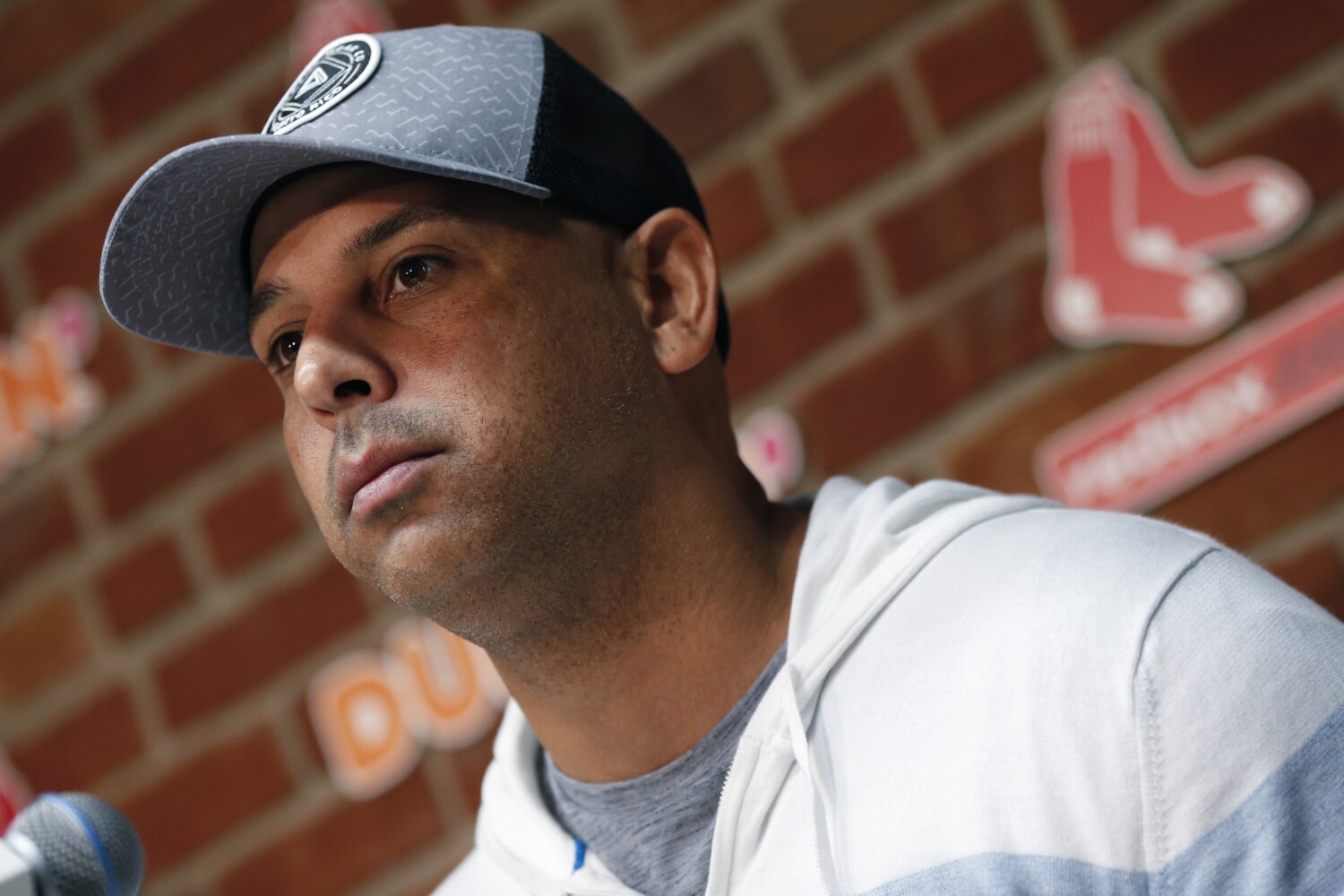 Red Sox Rehire Alex Cora as Manager