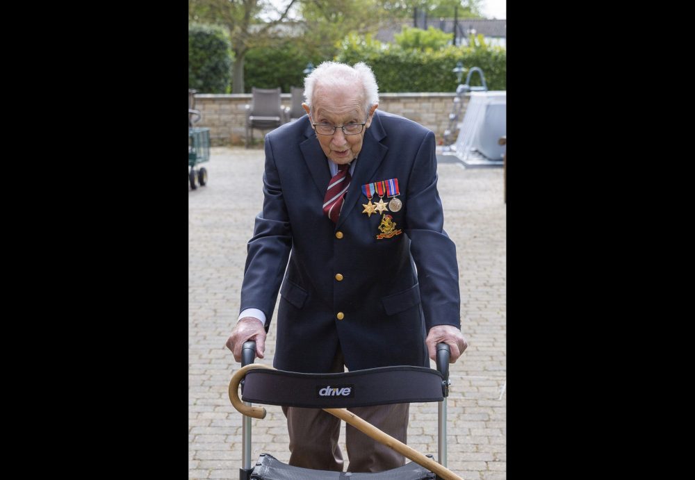 Virus_Outbreak_Britain_Veteran's_Thanks_17248