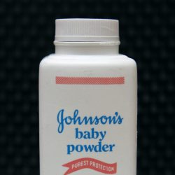 Baby_Powder-Johnson_&_Johnson_37447