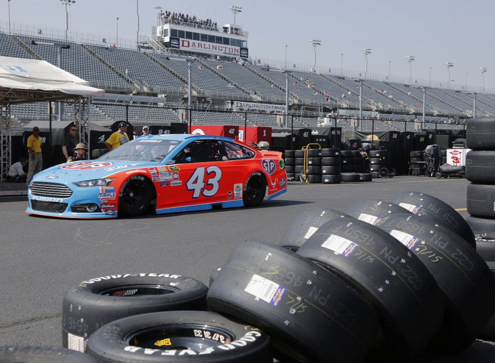 In_The_Pits_Auto_Racing_62433