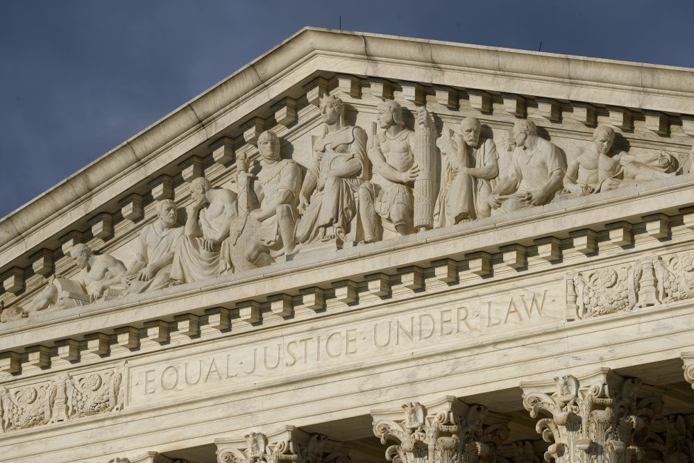 Supreme_Court_AP_Courtside_20112