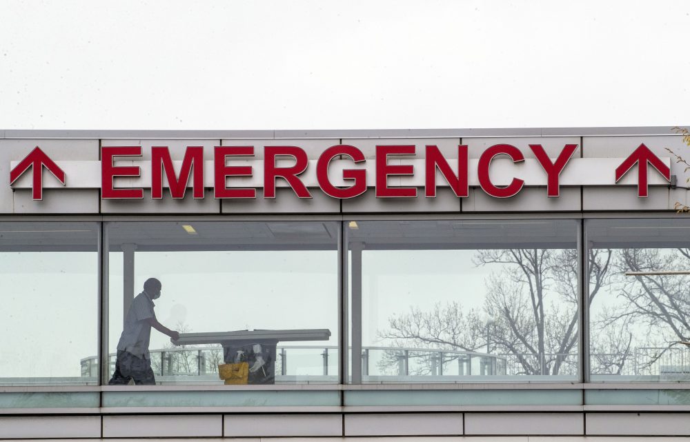 Virus_Outbreak_Hospital_Lobbying_39714