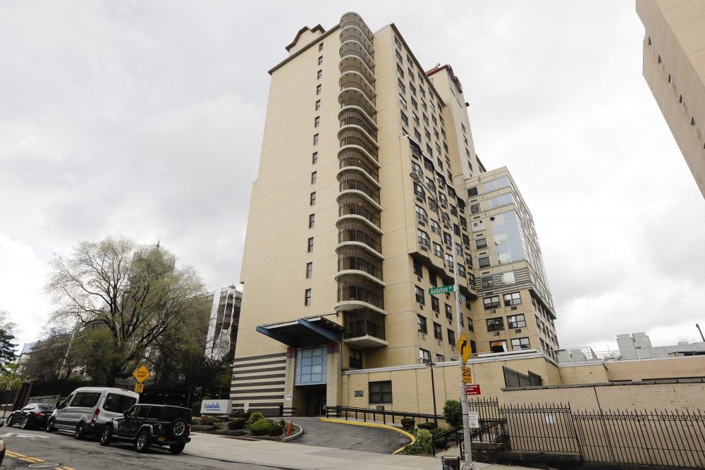 Virus_Outbreak_New_York_Nursing_Home_33360