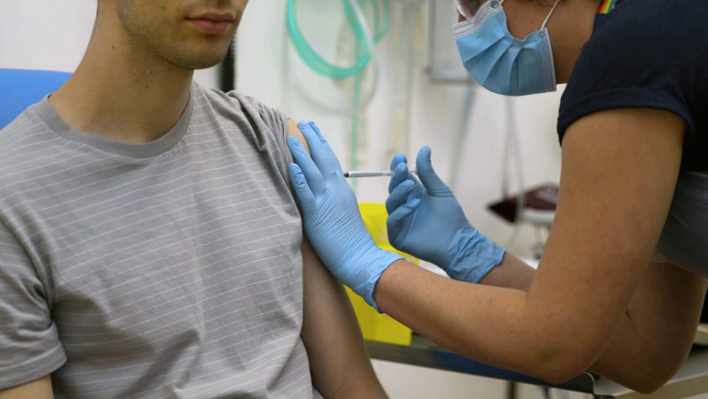 Virus_Outbreak_Vaccine_Race_57204