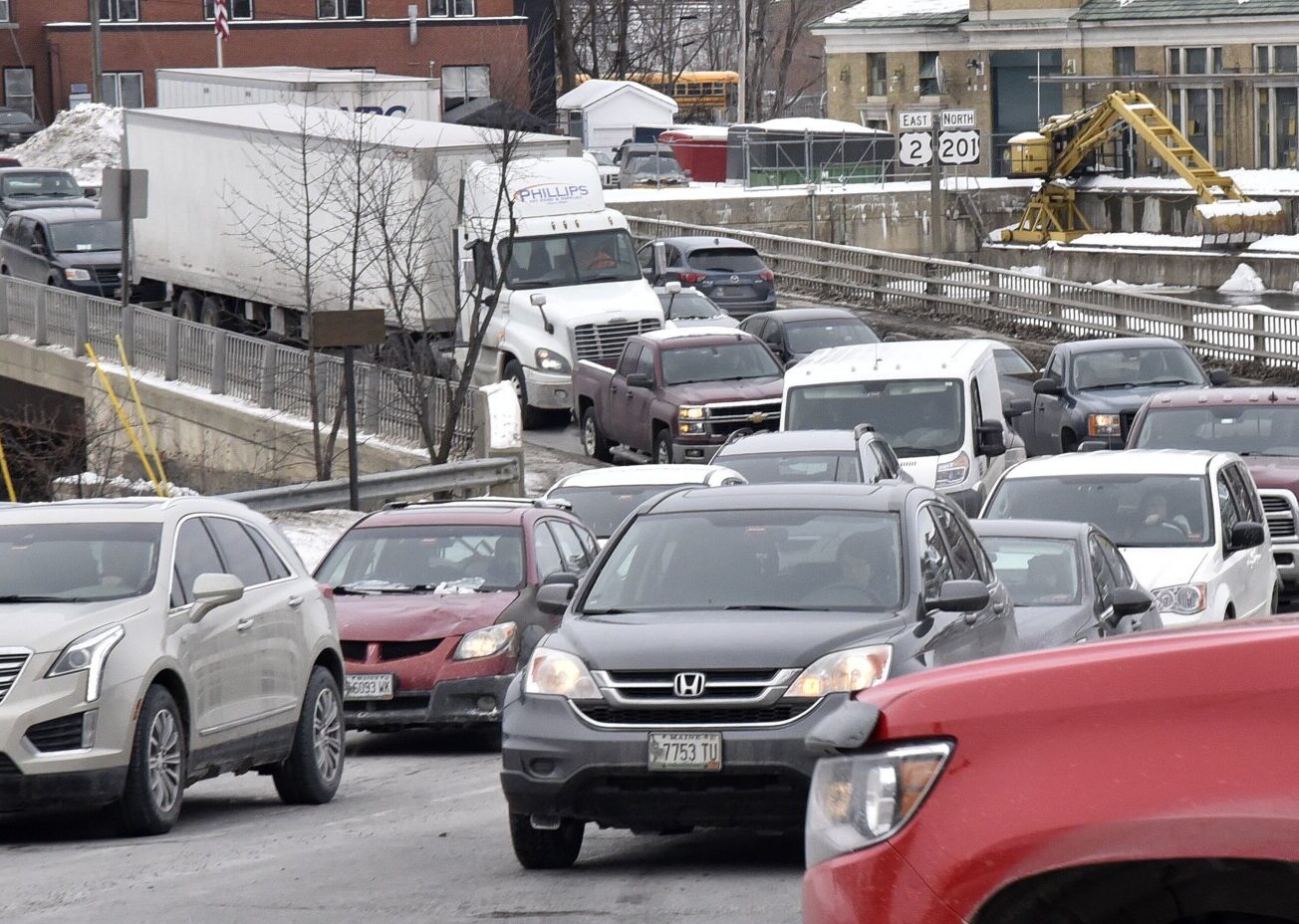 Skowhegan meeting presents several second bridge alternatives - Vimarsana News