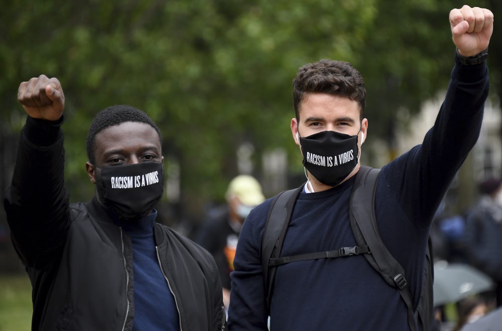 APTOPIX_America_Protests_Global_Britain_33277