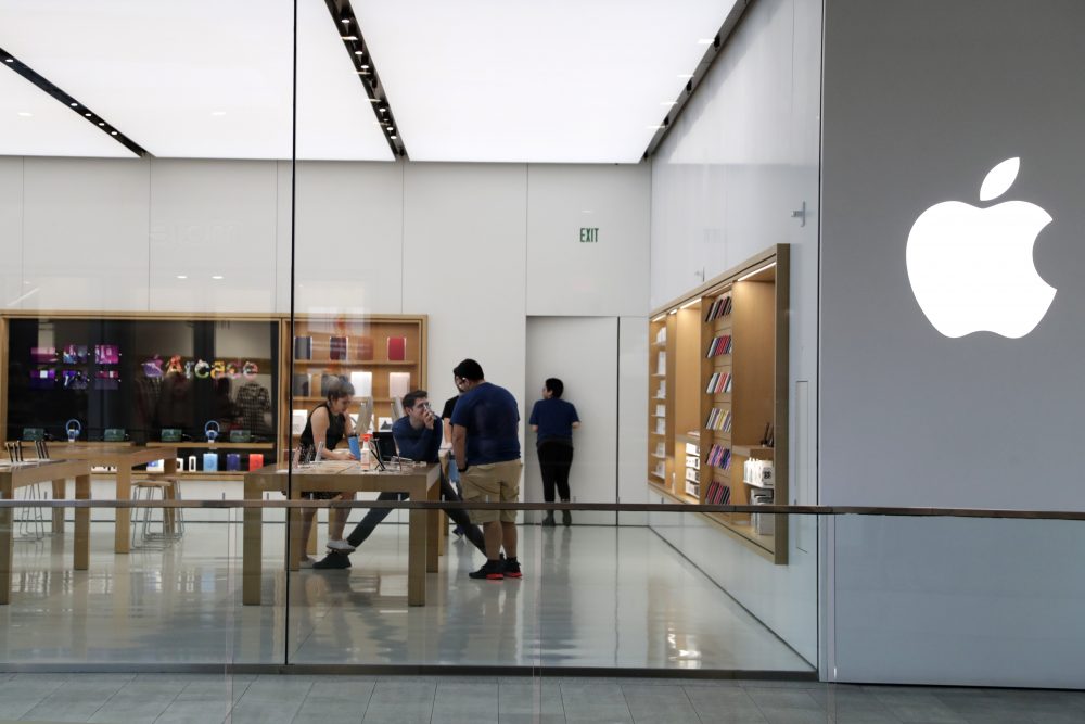 Apple-Store_Closures_77357