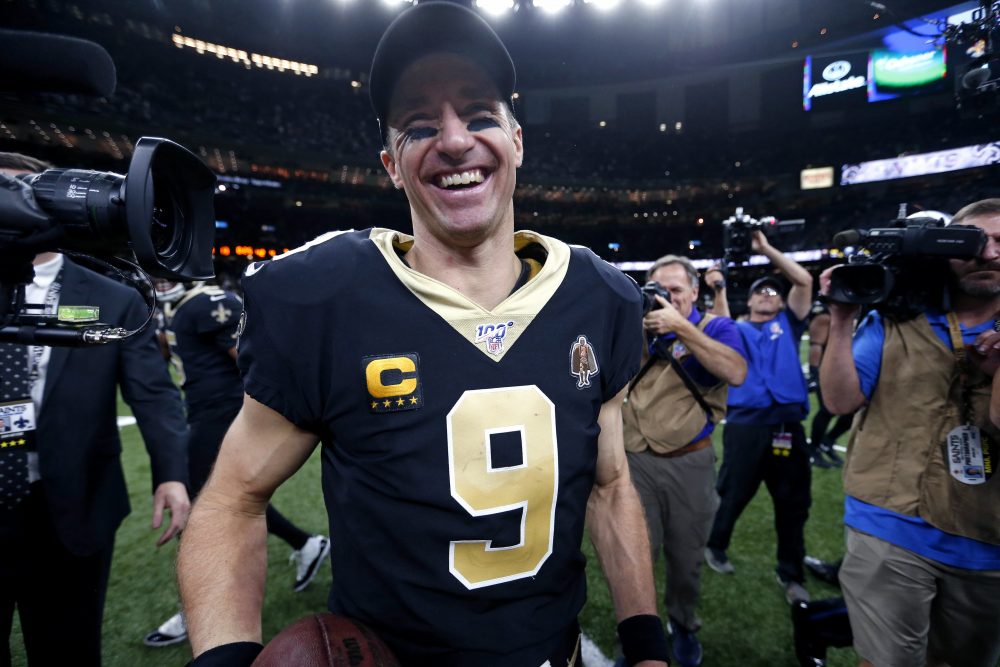 Saints_Brees_Football_36810