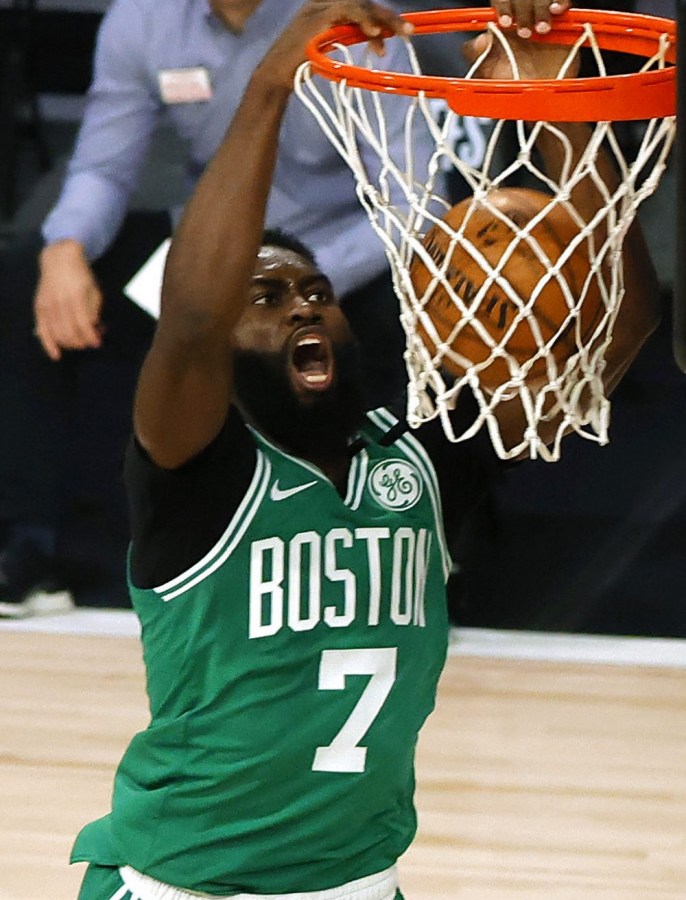 76ers_Celtics_Basketball_77058