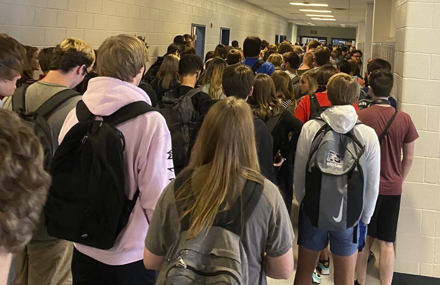CORRECTION_Virus_Outbreak_School_Photos._31814