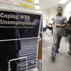 Virus_Outbreak-California-Unemployment_claims_35070