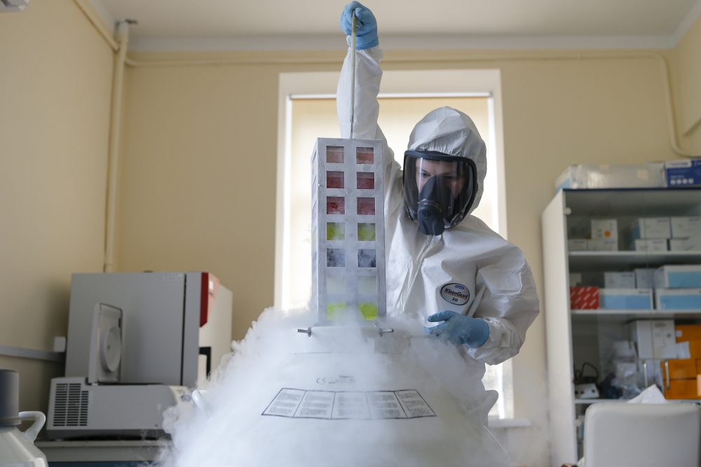 Virus_Outbreak_Russia_Vaccine_93655