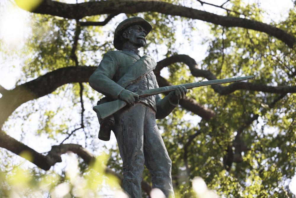 Confederate_Monument_Protest_79441