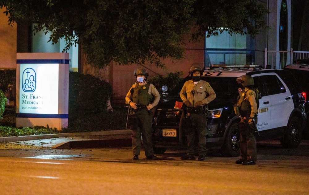 Deputies-Shot_California_35596